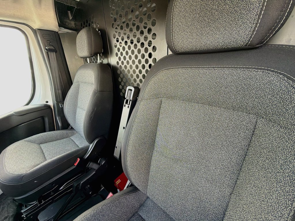 Used 2025 RAM ProMaster 2500 w/ U-Haul Equipment Group FWD image 11