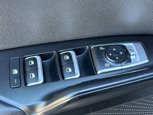 Used 2023 Kia K5 LXS image 12