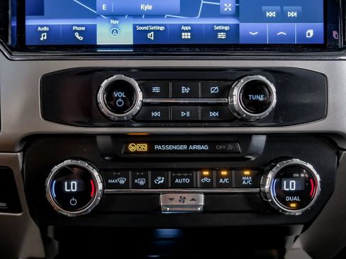 Used 2022 Ford F350 Lariat AWD/4WD image 25