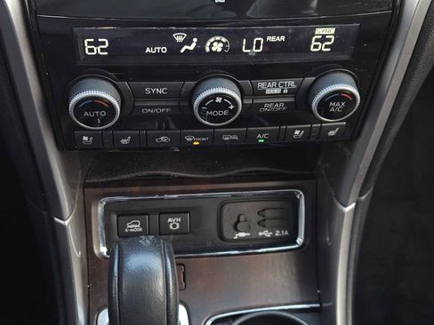 Used 2020 Subaru Ascent Touring w/ Popular Package #3 image 19