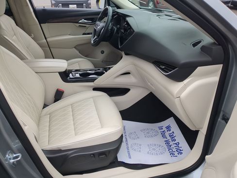 Used 2023 Buick Envision Avenir AWD/4WD image 27