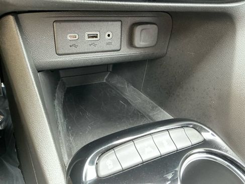 Used 2023 Buick Encore GX Preferred FWD image 27