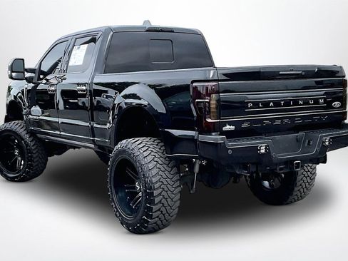 Used 2019 Ford F250 Platinum w/ Platinum Ultimate Package AWD/4WD image 5