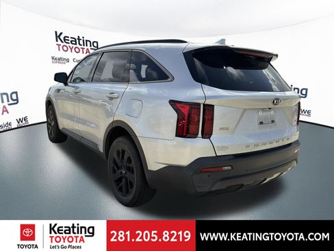 Used 2021 Kia Sorento S AWD/4WD image 5
