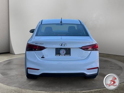 Used 2022 Hyundai Accent SE image 6