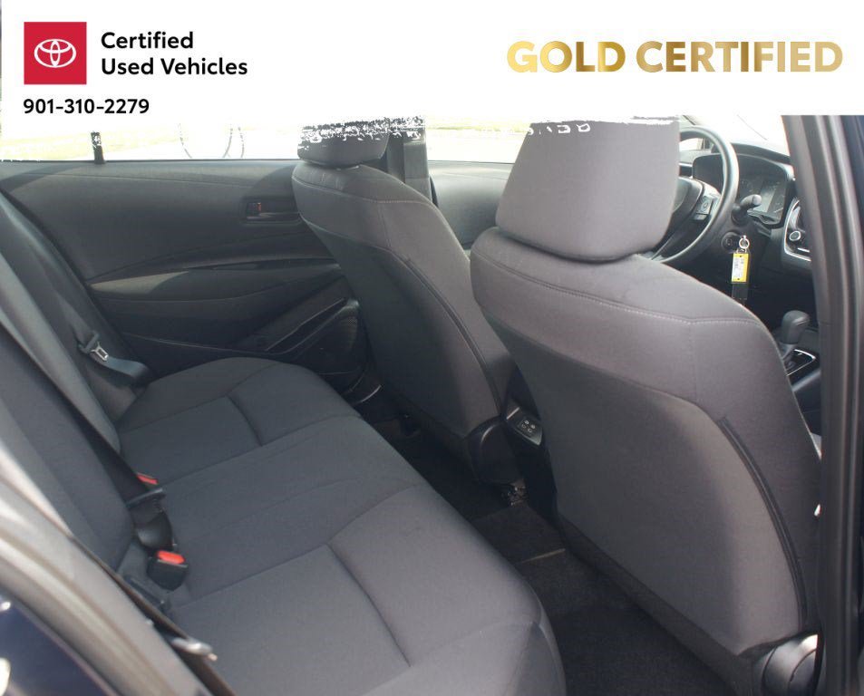 Used 2025 Toyota Corolla LE FWD image 19