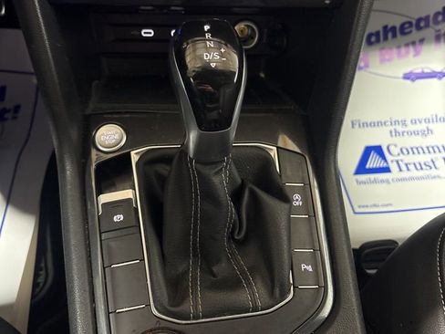 Used 2024 Volkswagen Tiguan SE R-Line image 19