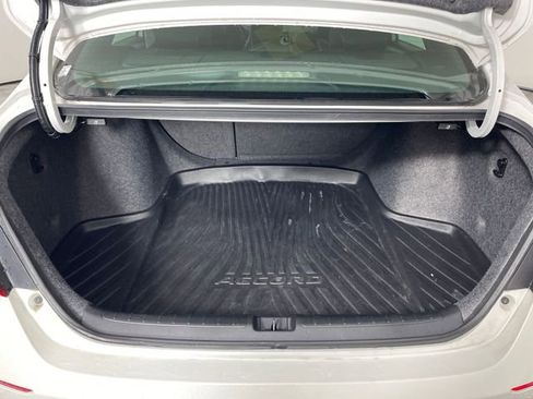 Used 2018 Honda Accord Sport image 13