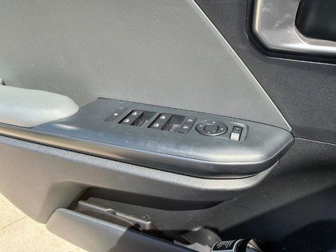 Used 2025 Kia K4 FWD image 4