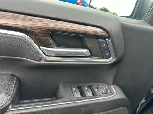 Used 2023 Chevrolet Silverado 1500 LT AWD/4WD image 15