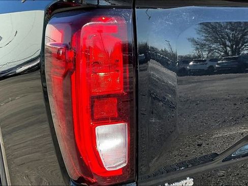 Used 2020 GMC Sierra 1500 SLE w/ SLE Value Package image 23