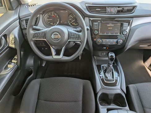 Used 2020 Nissan Rogue Sport S FWD image 10