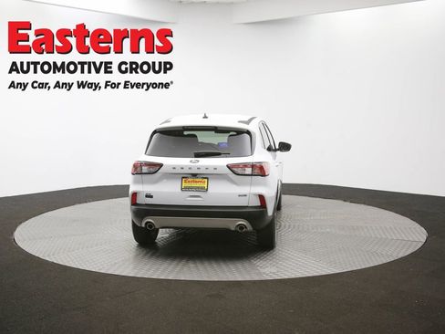 Used 2022 Ford Escape SE image 37