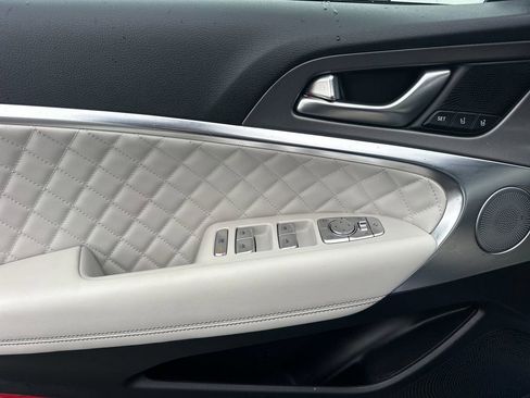 Used 2025 Genesis G70 3.3T Advanced w/ Sport Prestige Package image 12