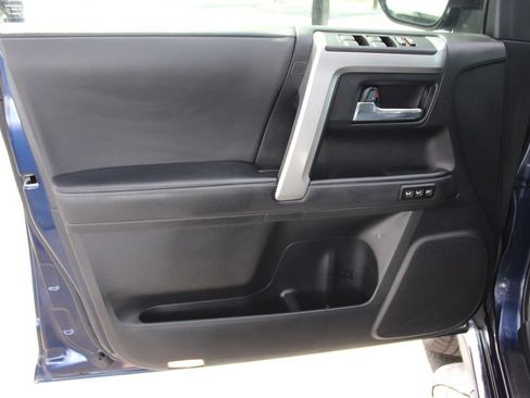 Certified 2020 Toyota 4Runner Limited AWD/4WD image 20