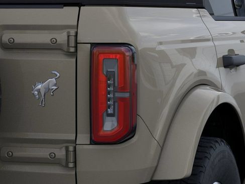New 2026 Ford Bronco Outer Banks AWD/4WD image 23