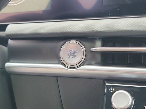 New 2025 Hyundai Santa Cruz SE image 28