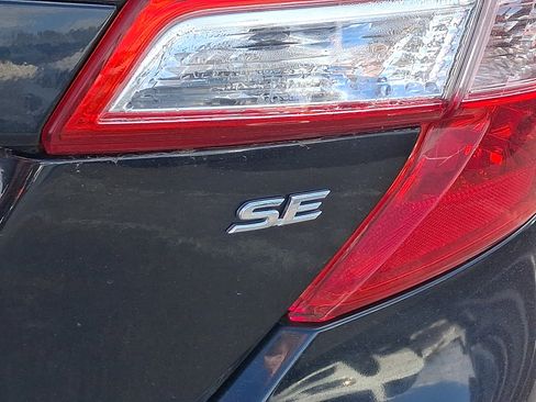 Used 2012 Toyota Camry SE image 29