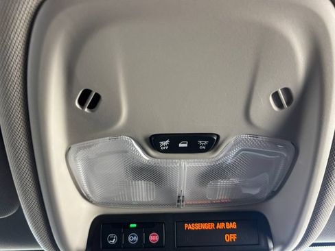Used 2023 Buick Encore GX Preferred w/ Cold Weather Comfort Package FWD image 8