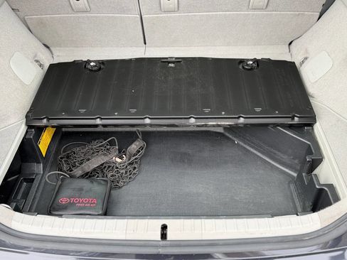 Used 2012 Toyota Prius Two image 44