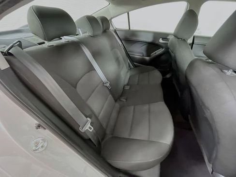 Used 2017 Kia Forte LX FWD image 24