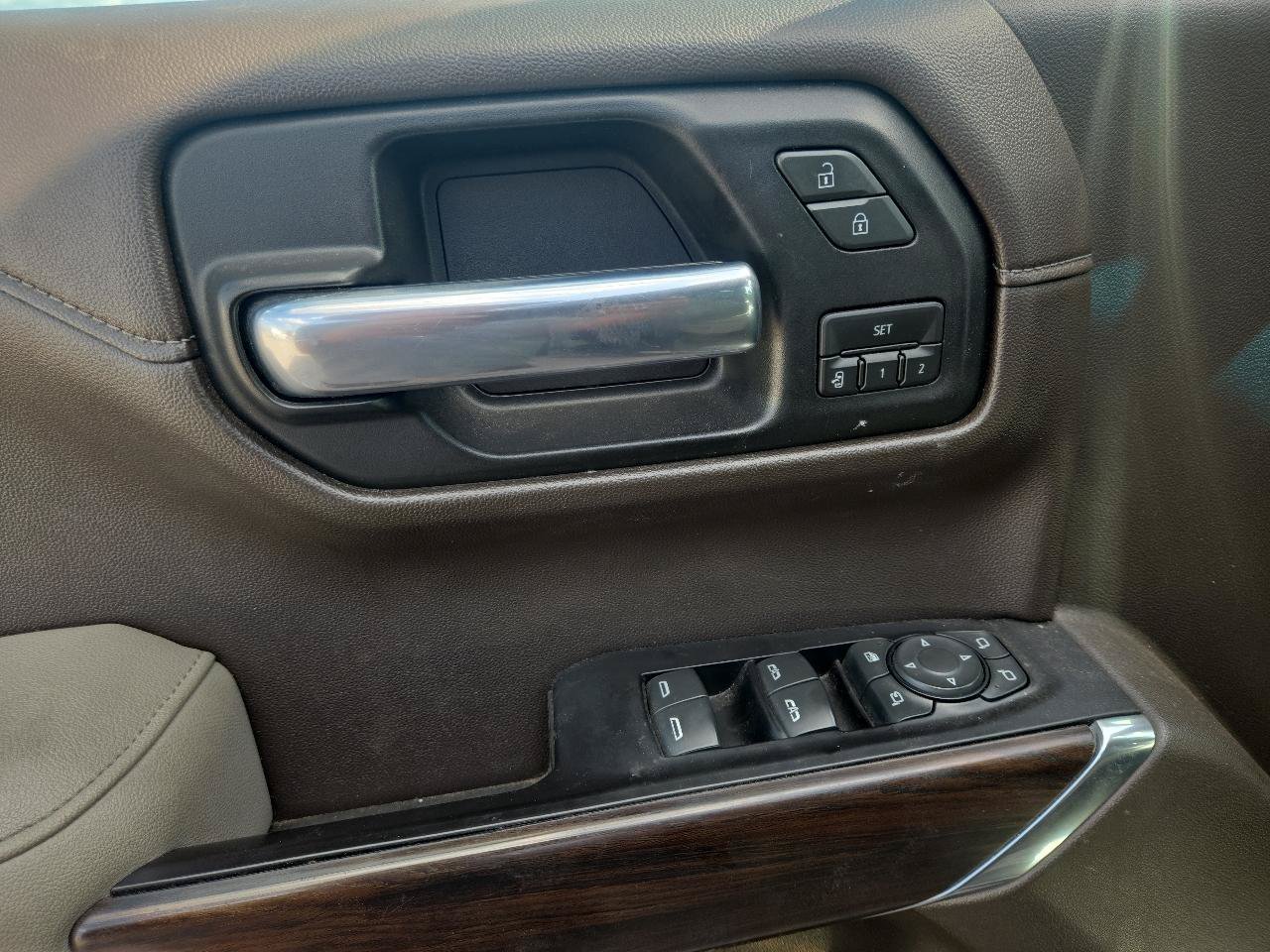 Used 2019 GMC Sierra 1500 SLT RWD image 8