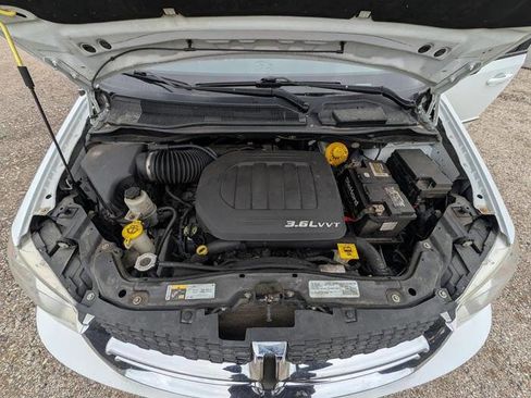 Used 2012 Dodge Grand Caravan Crew w/ Crew Value Pkg FWD image 38