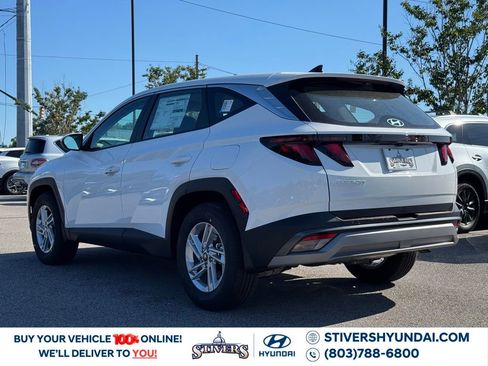 Certified 2026 Hyundai Tucson SE FWD image 11
