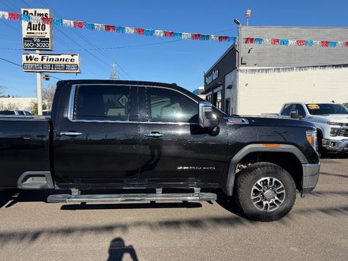 Used 2023 GMC Sierra 3500 SLT w/ SLT Premium Package image 8