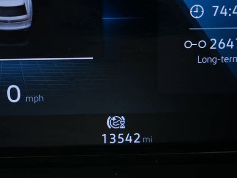 Certified 2025 Volkswagen Atlas SEL image 11