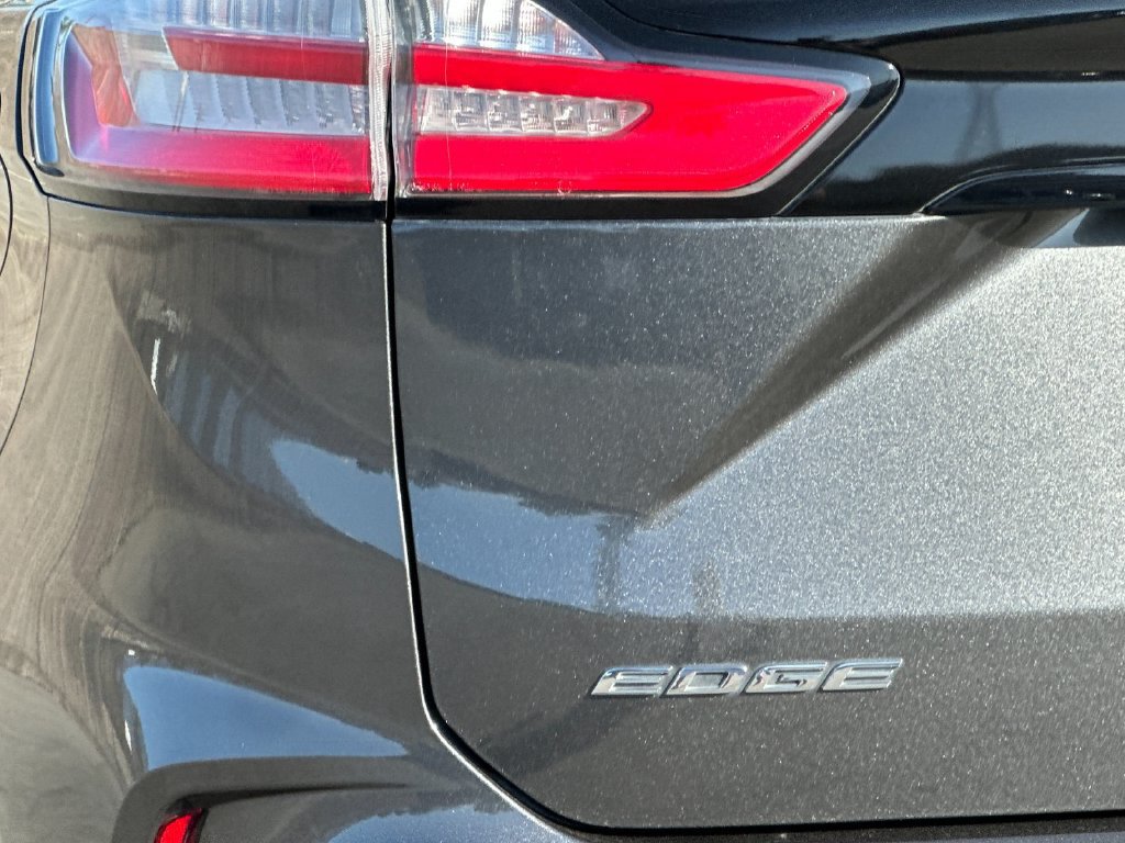 Certified 2020 Ford Edge ST w/ Equipment Group 401A AWD/4WD image 26