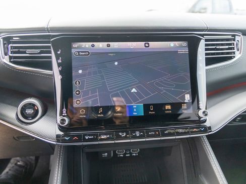 New 2026 Jeep Grand Wagoneer Summit AWD/4WD image 20