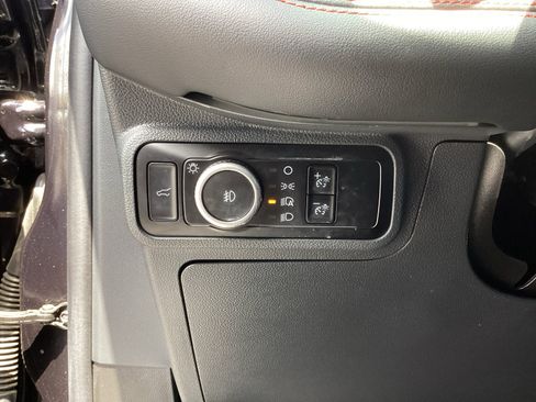 Used 2025 Ford Explorer ST-Line w/ Premium Package RWD image 35