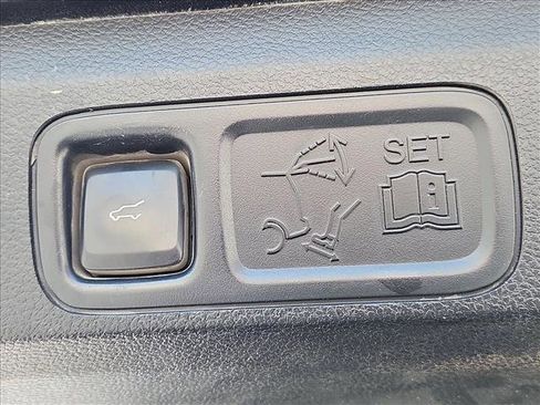 Used 2020 Ford Expedition Max Limited w/ Equipment Group 301A AWD/4WD image 7