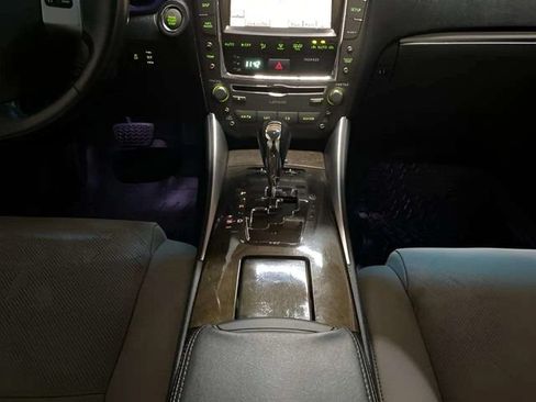 Used 2011 Lexus IS 350C w/ Luxury Pkg RWD image 21