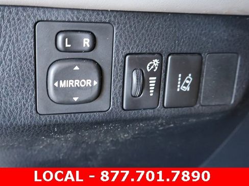 Used 2018 Toyota RAV4 XLE image 21