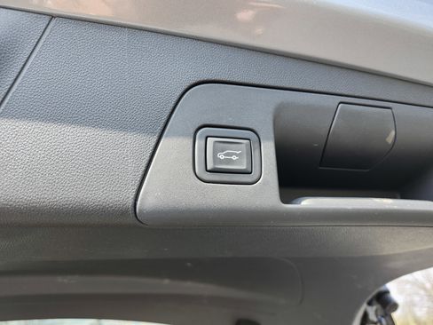 Used 2023 Buick Envision Preferred image 25