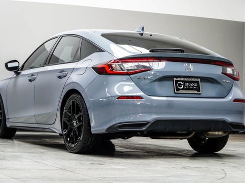 Used 2022 Honda Civic Sport image 10