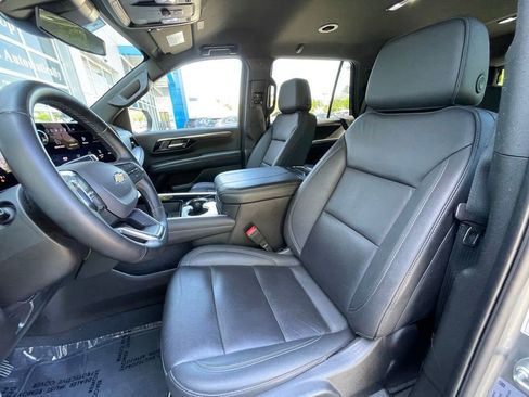 Used 2025 Chevrolet Tahoe LT AWD/4WD image 23