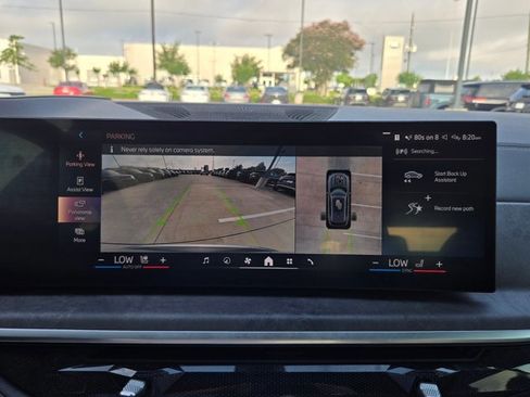 Used 2024 BMW X5 sDrive40i w/ Premium Package image 14