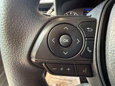 Used 2023 Toyota Corolla Cross L AWD/4WD image 19