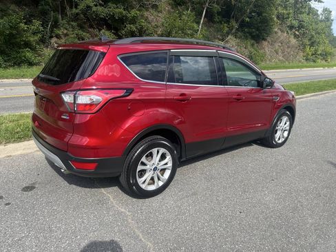 Used 2018 Ford Escape SEL AWD/4WD image 7