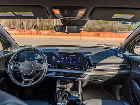 Used 2025 Kia Sportage X-Line image 24