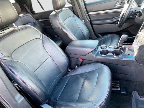 Used 2018 Ford Explorer Sport w/ Equipment Group 401A image 31