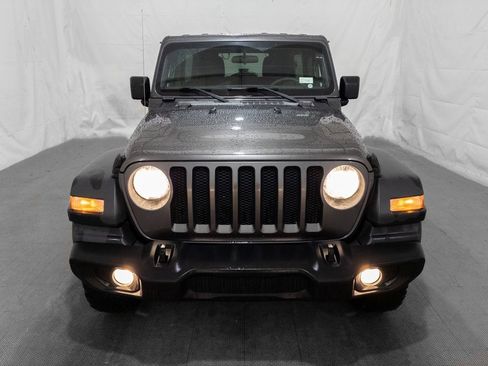 Used 2019 Jeep Wrangler Unlimited Sport S image 2