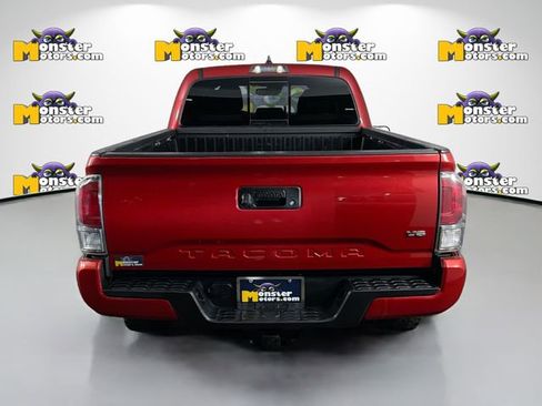 Used 2021 Toyota Tacoma TRD Sport image 6