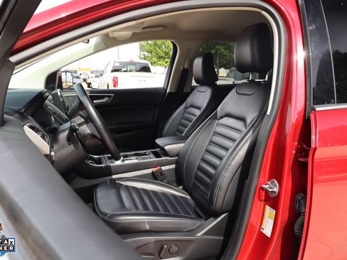 Used 2024 Ford Edge SEL AWD/4WD image 11