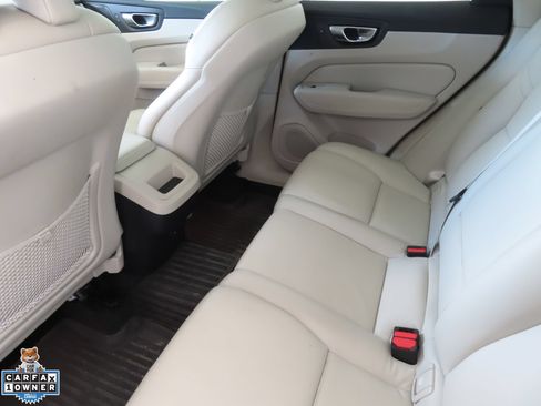Used 2023 Volvo XC60 B5 Plus w/ Protection Package Premier AWD/4WD image 23