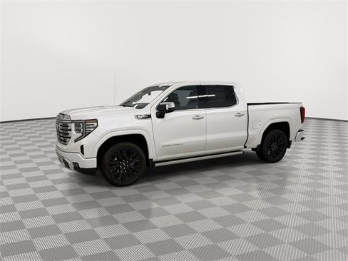 Certified 2024 GMC Sierra 1500 Denali image 5