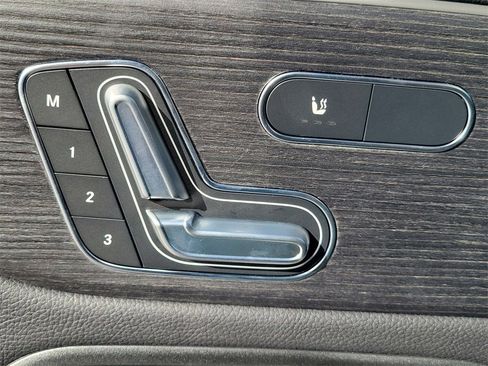 New 2026 Mercedes-Benz GLB 250 GLB 250 image 17